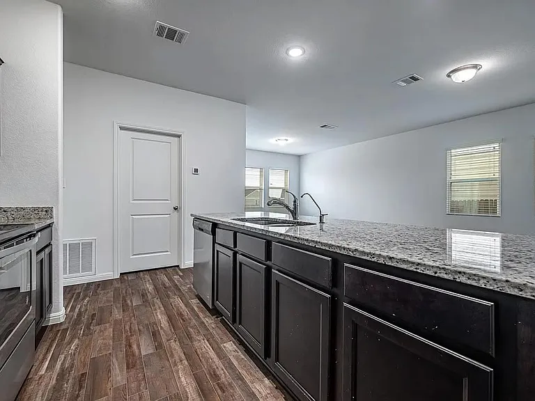 19408 Samuel Welch Way — Photo 9