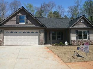 580 Cromwell Dr, Spartanburg, SC 29301