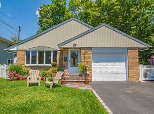 107 Ireland Pl, Amityville, NY 11701