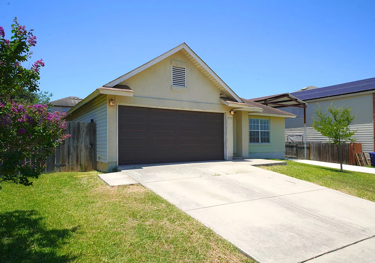 BeautifullyUpdated Home in NorthEast San Antonio. Realtor Commission: $500 — Photo 3