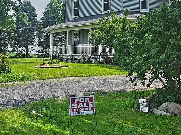 1200 N 300 East Rd, Stanford, IL 61774