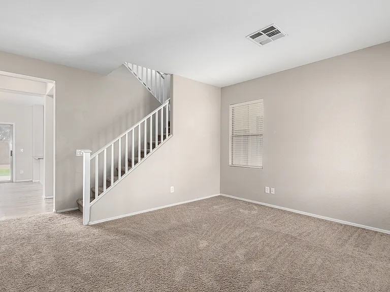 4509 E Loma Vista St — Photo 7