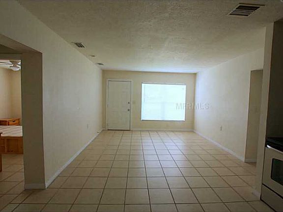 3rd image of 14519 Sussex Dr