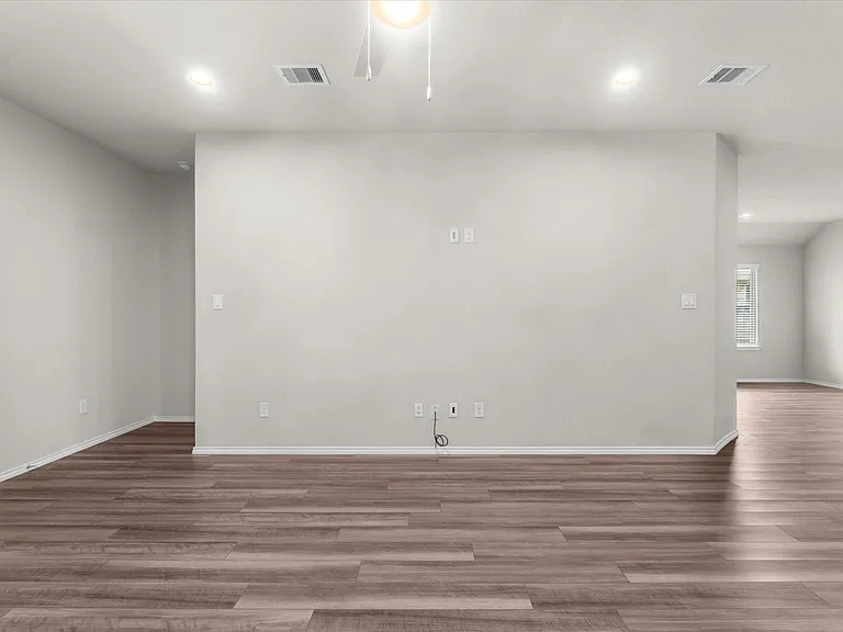 9257 Inland Leather Ln — Photo 18