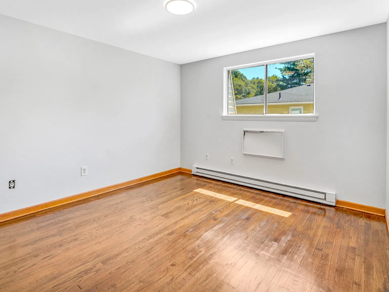 2 bed, 1.5 bath, 1507 sqft, $1,650 — Photo 4