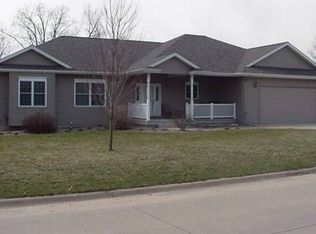 2405 Florence Ave, Burlington, IA 52601