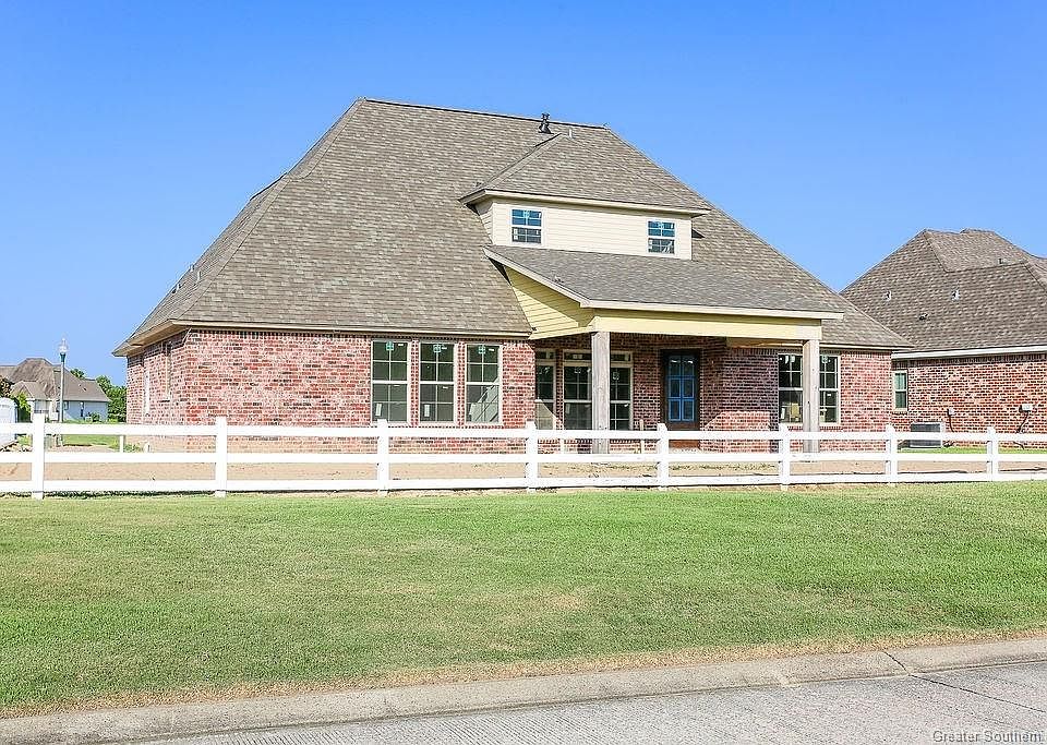 6508 White Oleander Cir W, Lake Charles, LA 70605 MLS SWL23004819