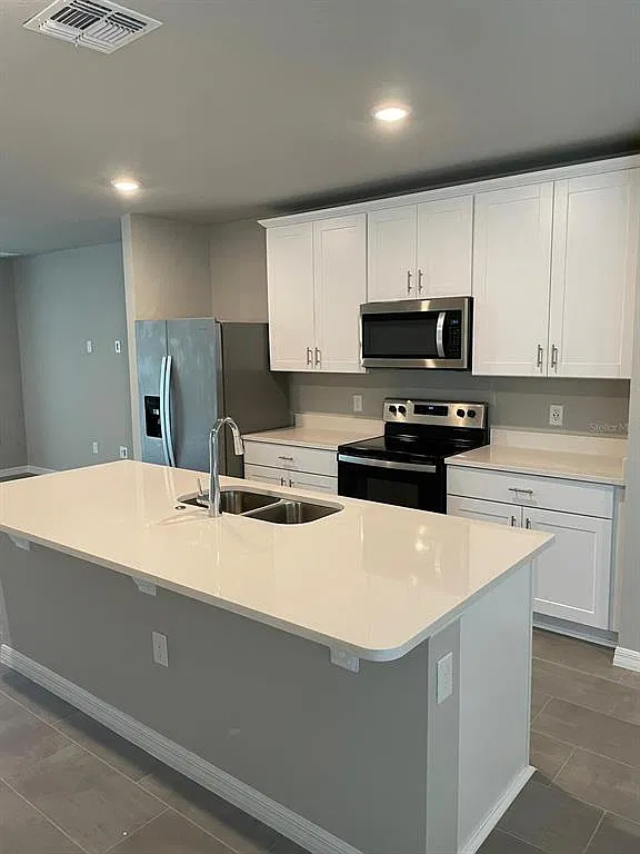 3 bed, 2.0 bath, 1483 sqft, $2,500 — Photo 3