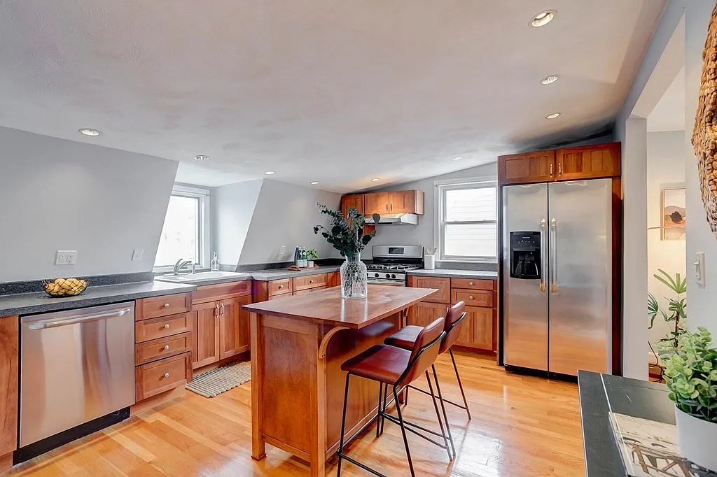 1 bed, 650 sqft, $2,750 — Photo 3