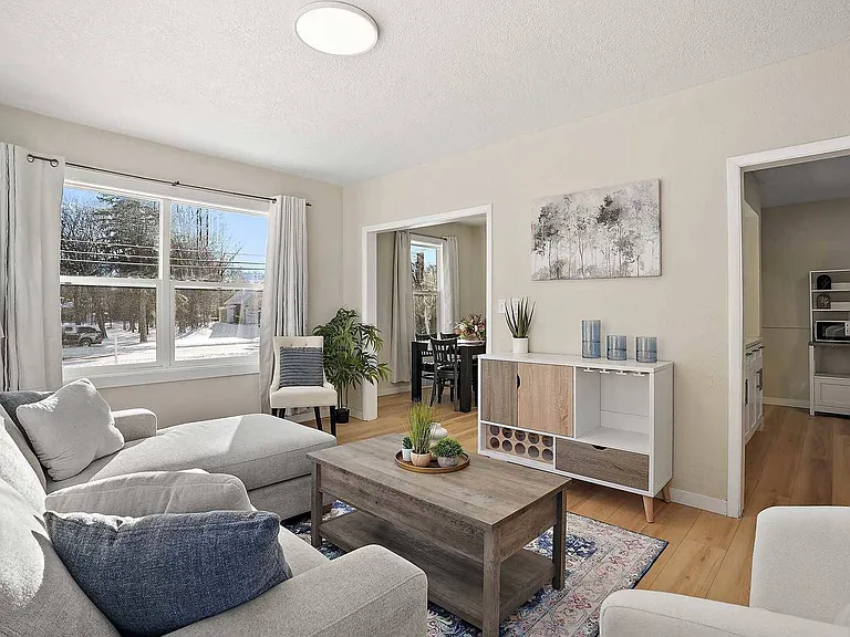 5912 Bartlett Blvd — Photo 1