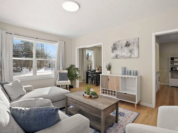 5912 Bartlett Blvd, Mound, MN 55364