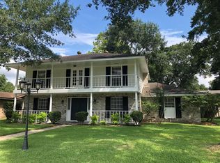 347 Forest Lake Dr, Seabrook, TX 77586