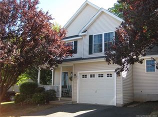 58 Copper Beech Ln #58, Portland, CT 06480