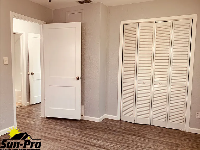 366 Golf Blvd — Photo 17