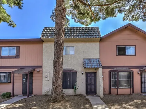886 Stainglass Ln #886, Las Vegas, NV 89110
