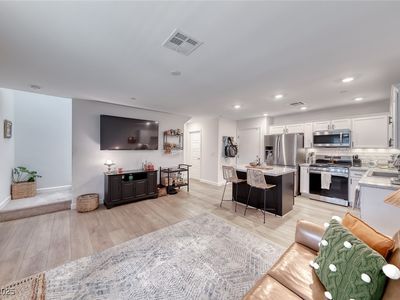 719 Pickled Pepper Pl, Henderson, NV, 89011
