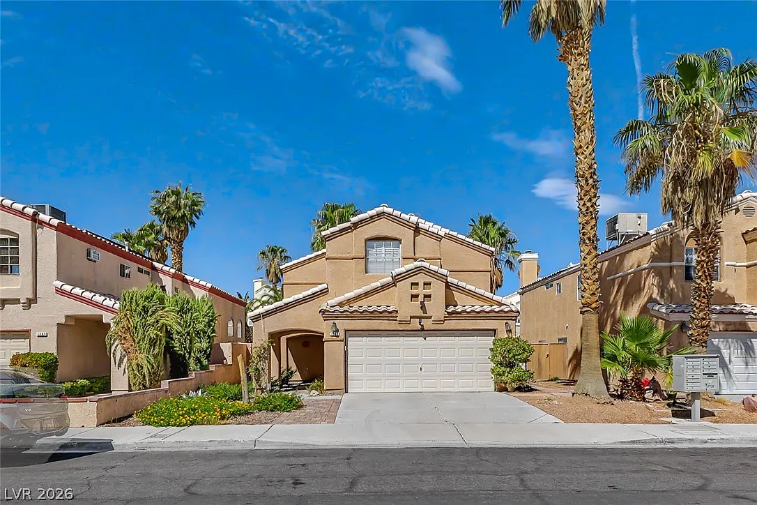 3 bed, 2.5 bath, 1434 sqft, $2,650 — Photo 2