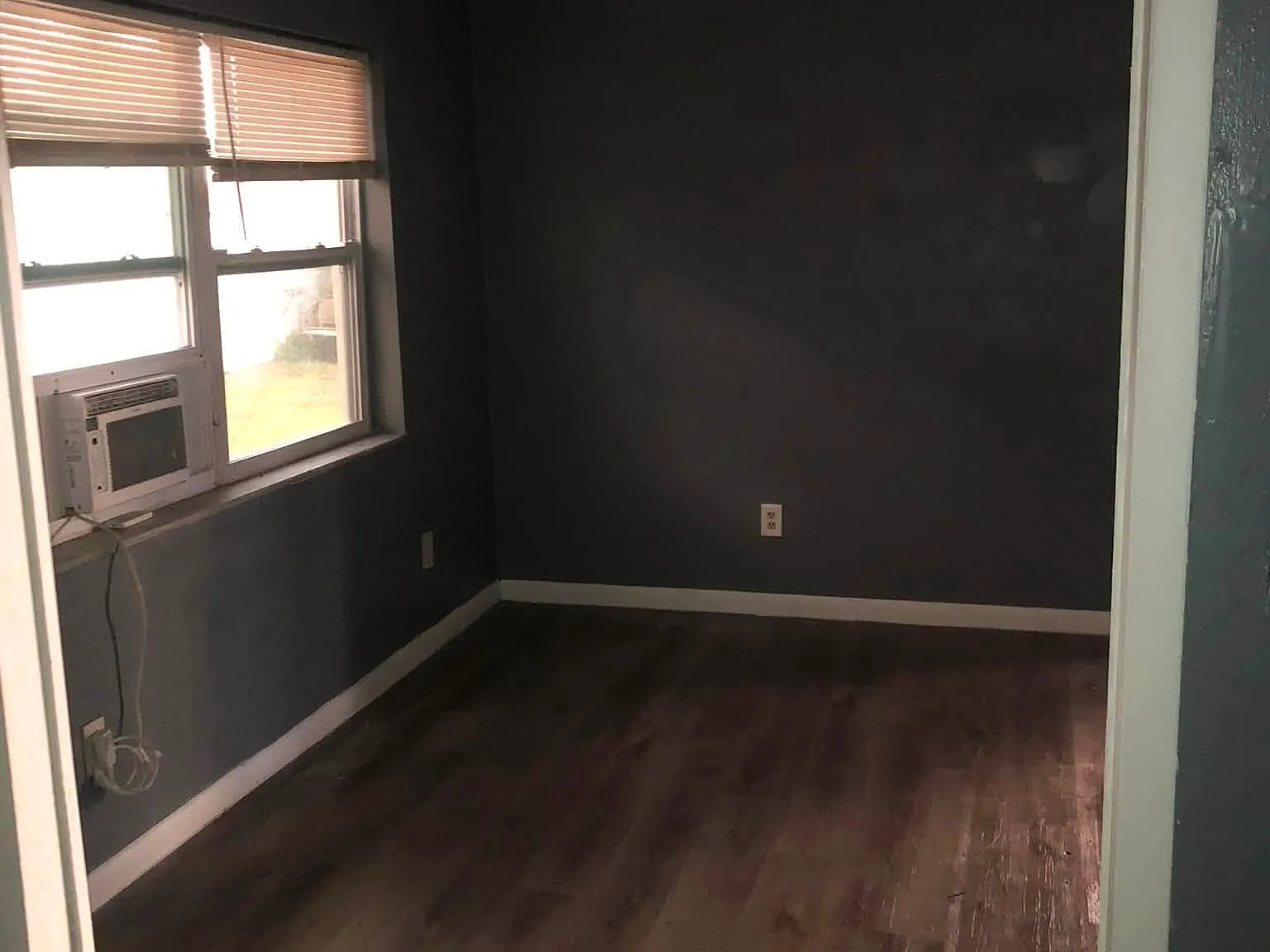 1 bed, 400 sqft, $1,400 — Photo 4