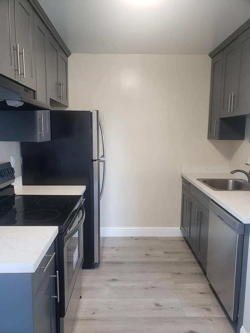 1406 Henry St #1 photo 1
