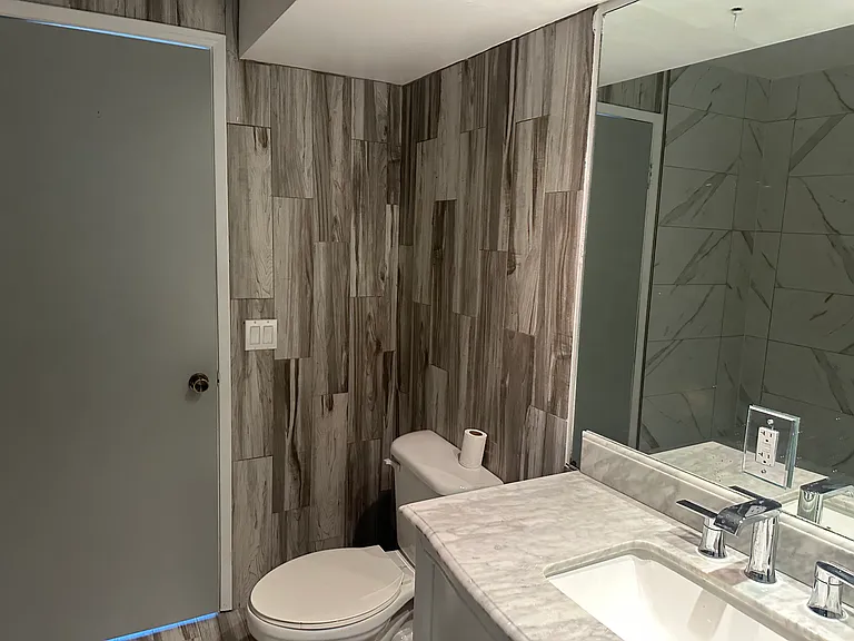 2024 Freeman Dr — Photo 6