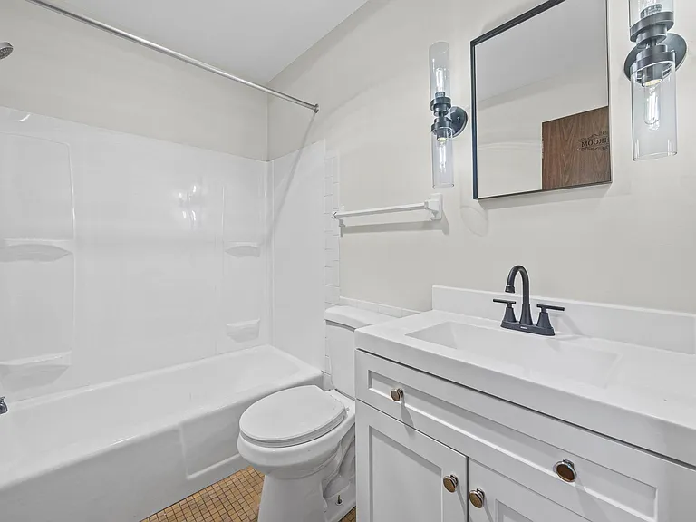 2519 Culver Road Apartments — Photo 15