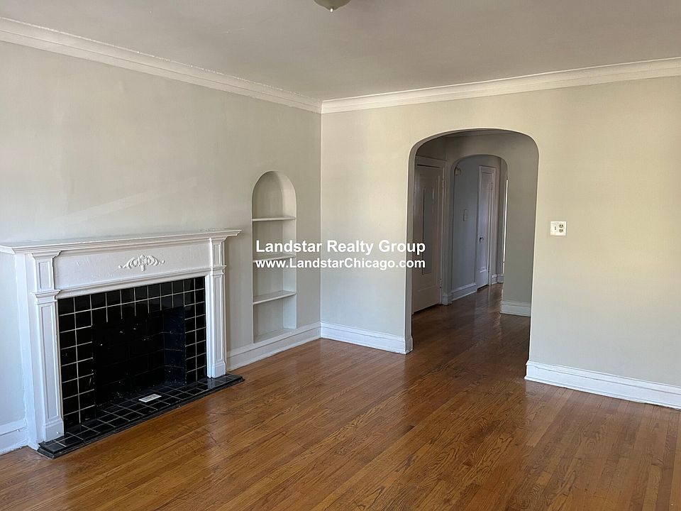 1st image of 2637 W Granville Ave APT 2