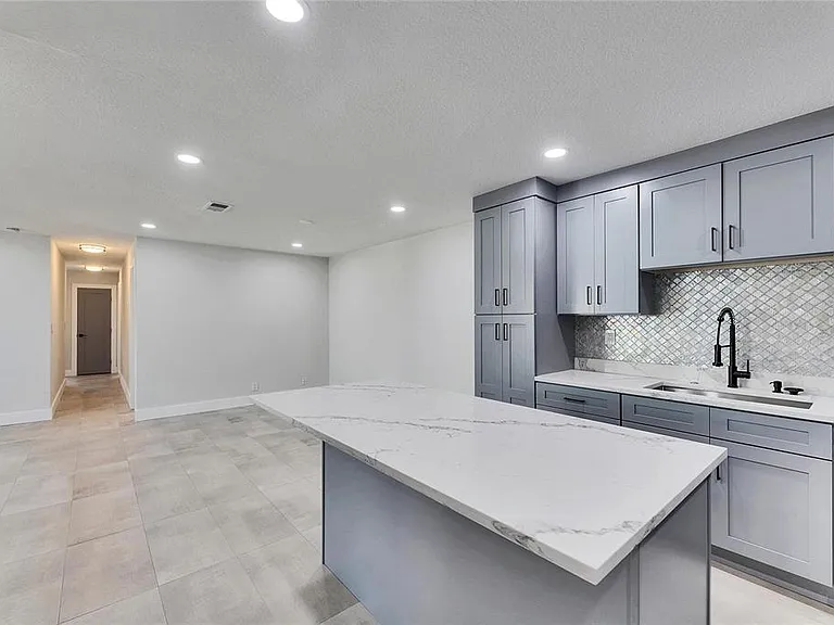 1025 Apollo Beach Blvd #1 — Photo 10