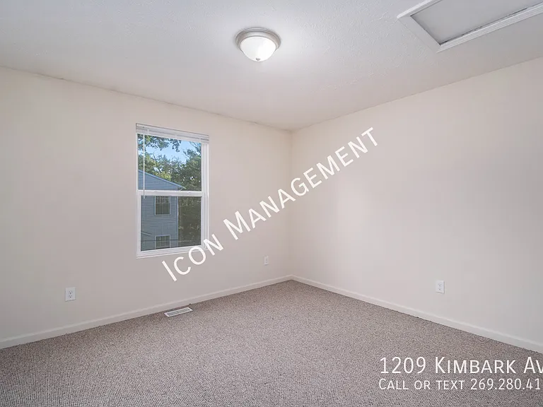 1209 Kimbark Ave — Photo 10