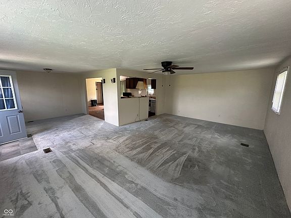 4th image of 9425 S County Road 300 W