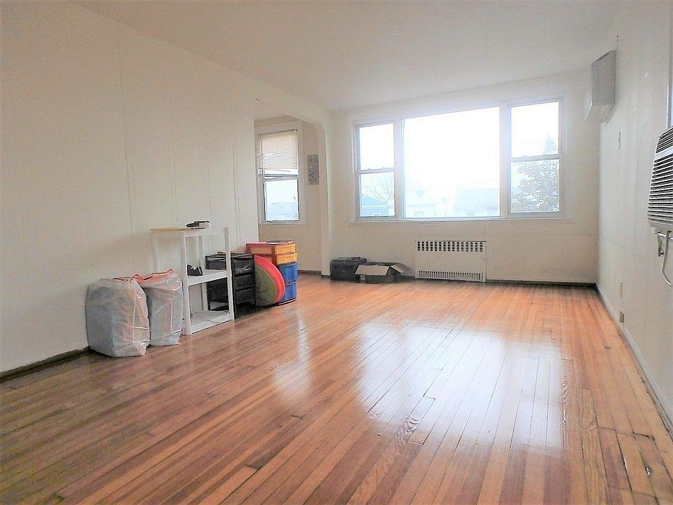 1st image of 12301 26th Ave #2
