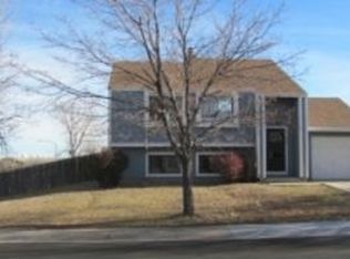 902 S Telluride St, Aurora, CO 80017