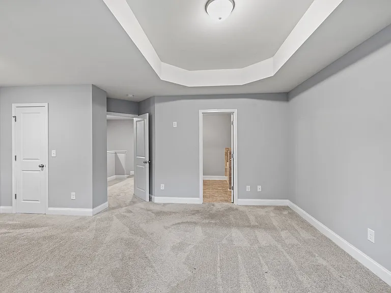 2570 Castellan Dr — Photo 28