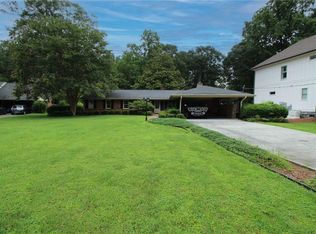 742 Starlight Ct, Sandy Springs, GA 30342