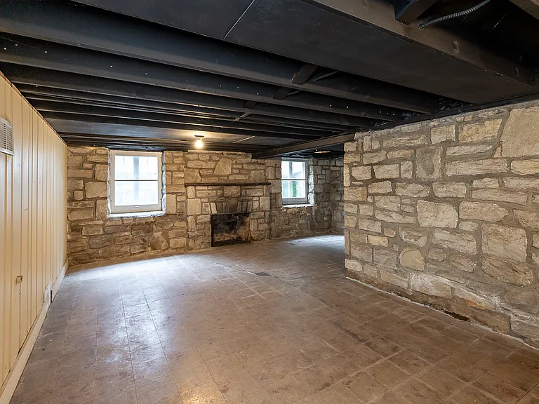 7915 Jarboe St — Photo 23