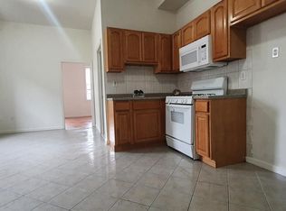 396 N 5th St #9, Newark, NJ 07107