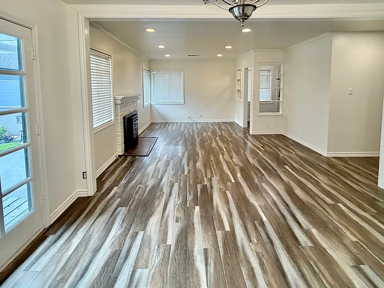 226 Poinsettia Ave — Photo 3