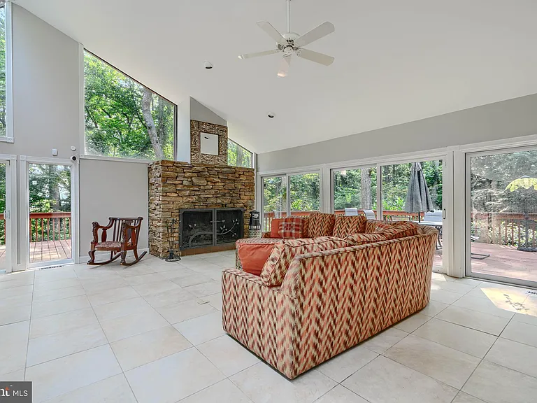 2101 Tufton Ave — Photo 6