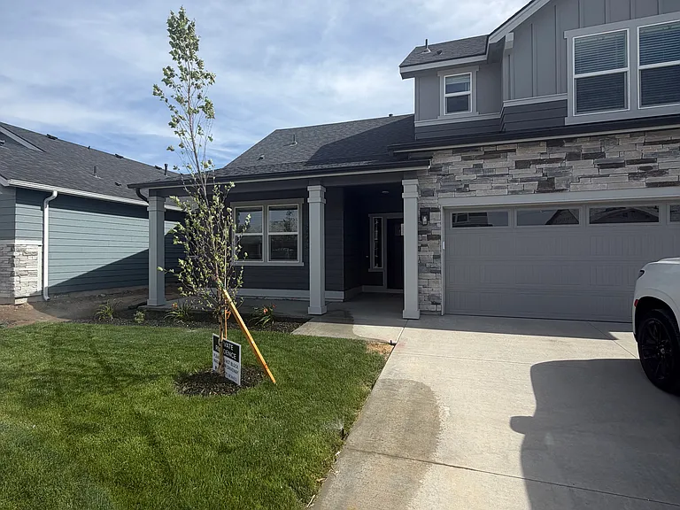 3443 E Fitz Roy St — Photo 2