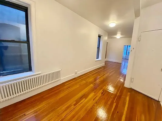 Rented by Dwell Residential Inc | media 6