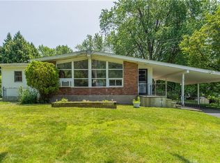 22 Carrie Ln, Nanuet, NY 10954