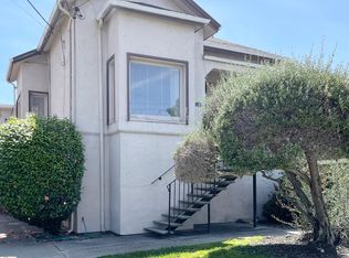 1174 Regent St, Alameda, CA 94501