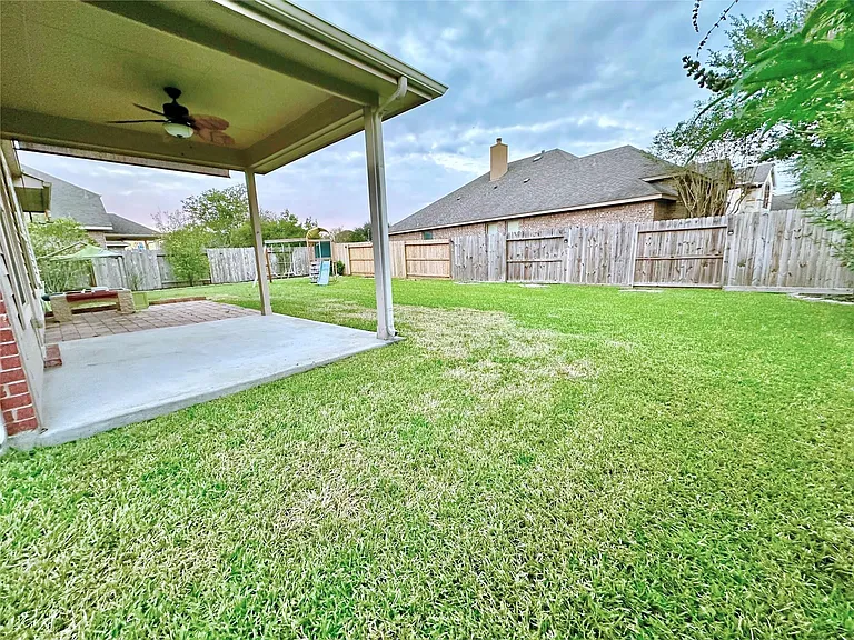 12801 Winter Springs Dr — Photo 23
