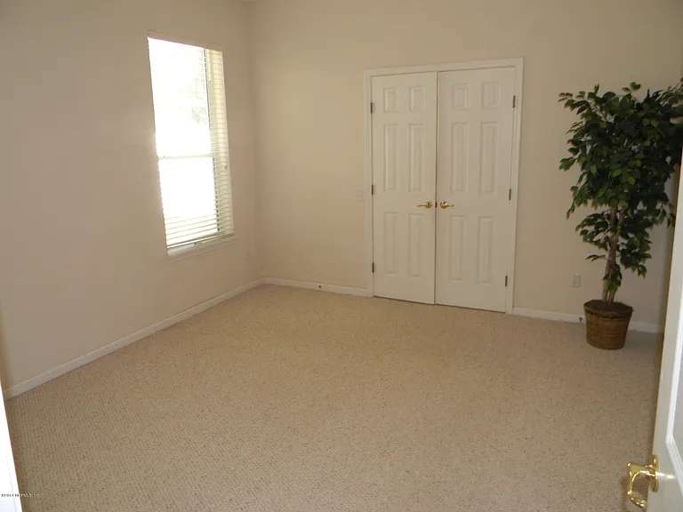 10599 Roundwood Glen Ct — Photo 12