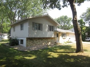 2305 Teal Dr, Madison, WI 53711