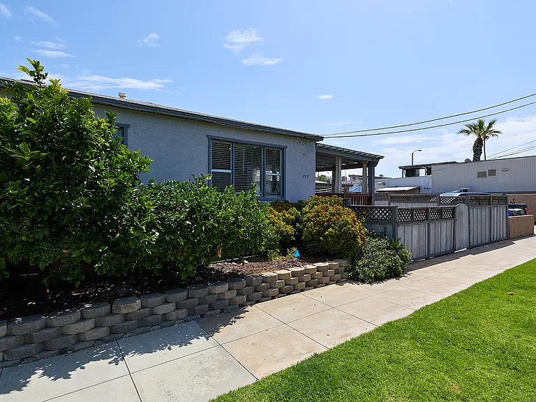 710 S Myers St — Photo 4