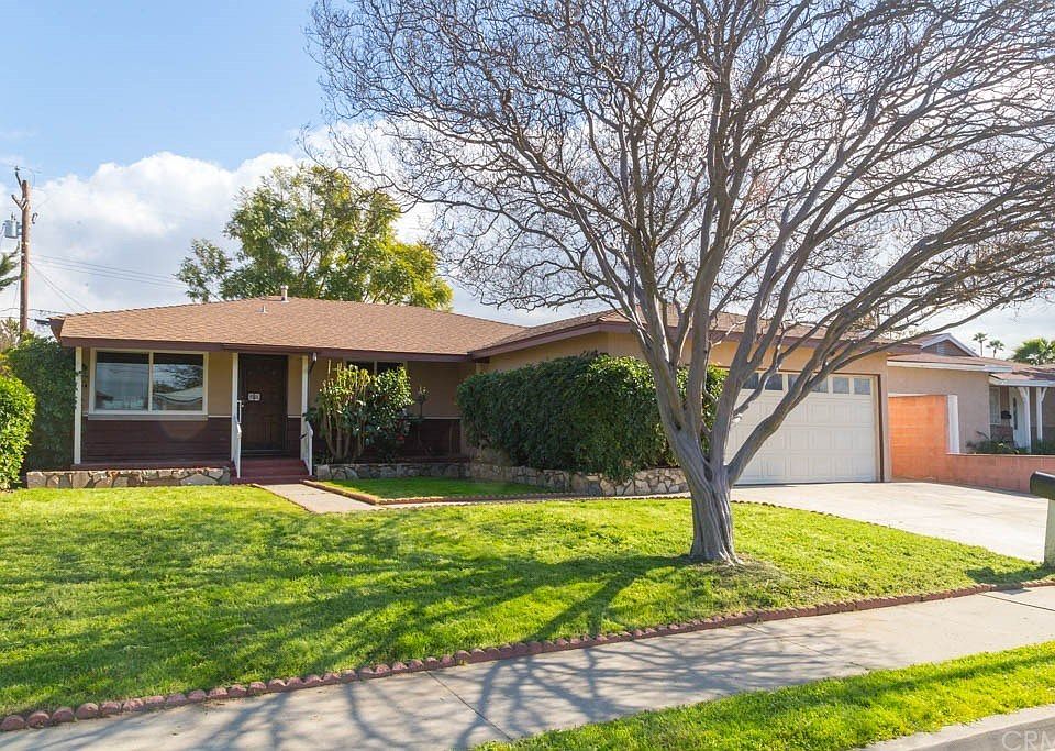 1st image of 1012 Lang Ave