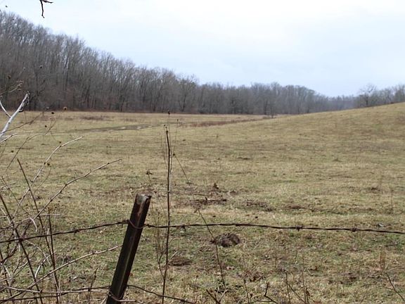2nd image of 1570 County Road 5150