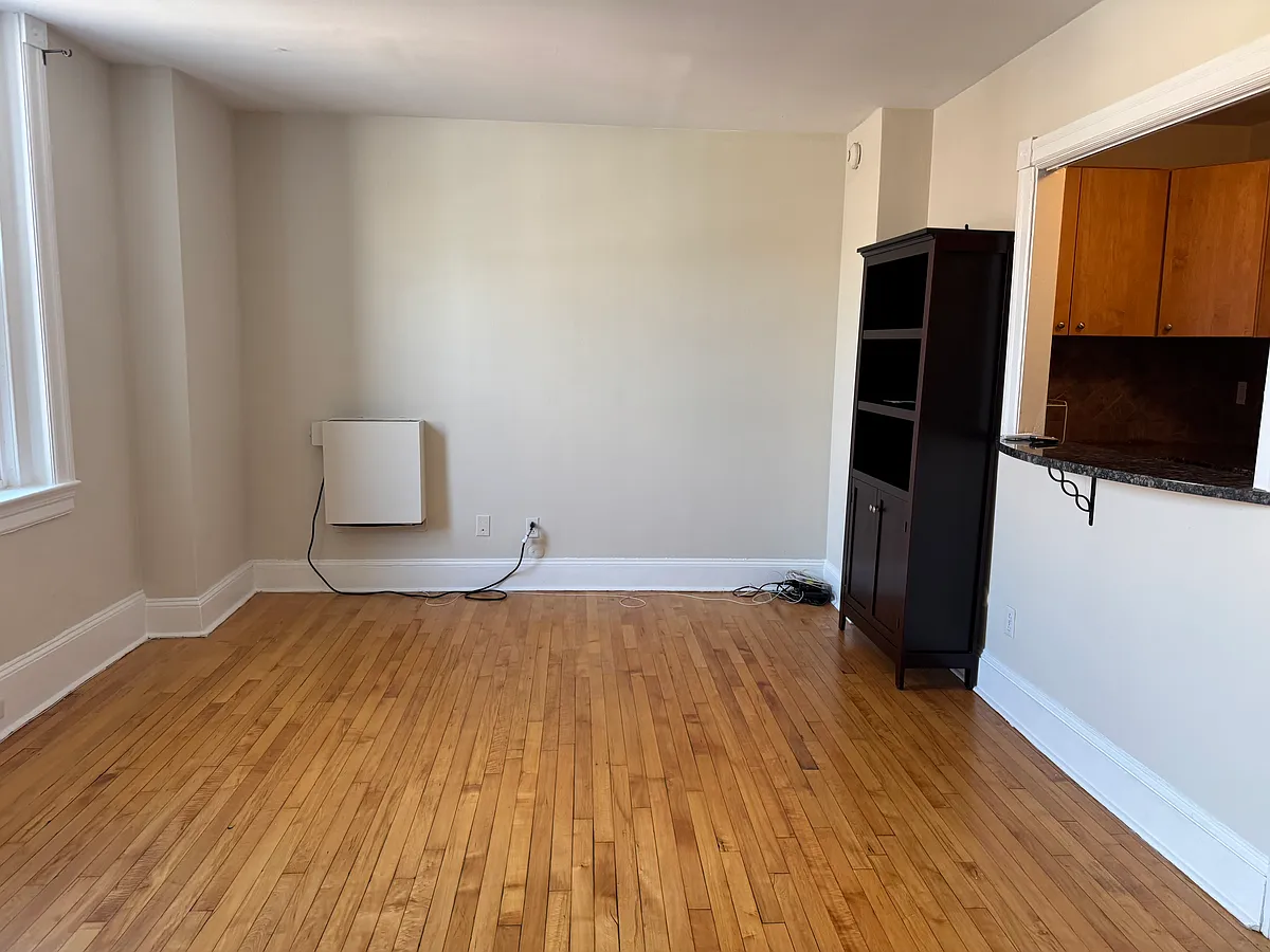 Building Photo - 1008 Spruce St #61