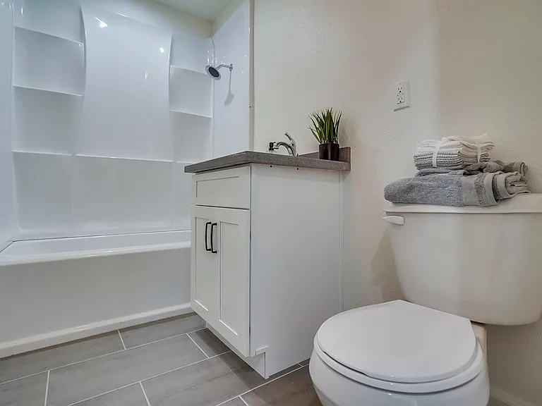 1512 Sherman Pl — Photo 27
