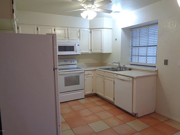 4th image of 5704 E Aire Libre Ave Unit 1078